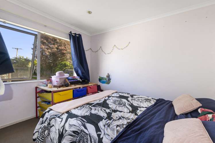 16 Mahanga Road Fairy Springs_6