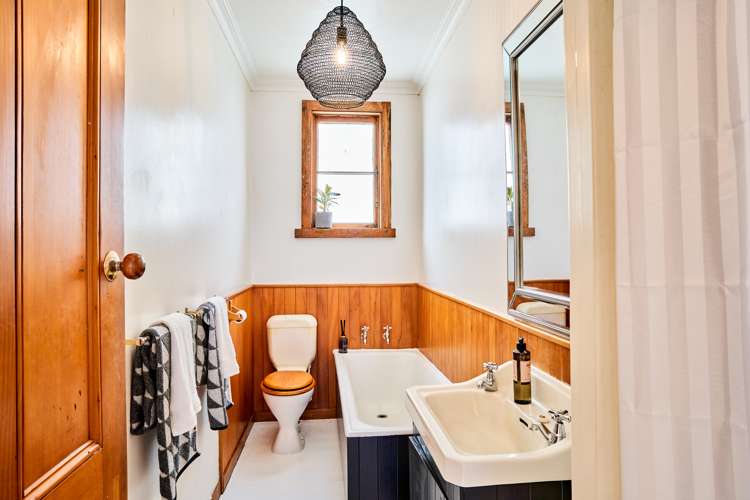 23 Shannon Street Mount Victoria_13