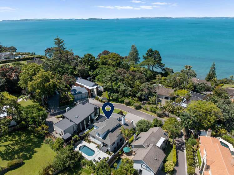 4 Glenoaks Rise Mellons Bay_25