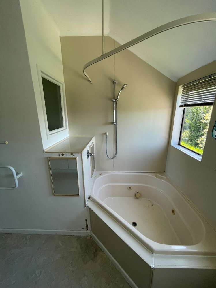 350 Hillsborough Road Mt Roskill_6