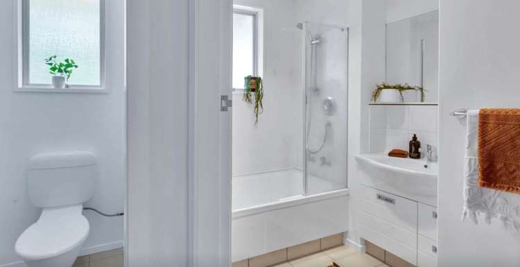 41 Sherwood Street Bellevue_10