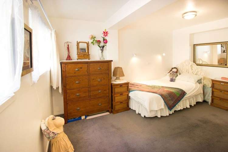 2g Weranui Road Waiwera_15