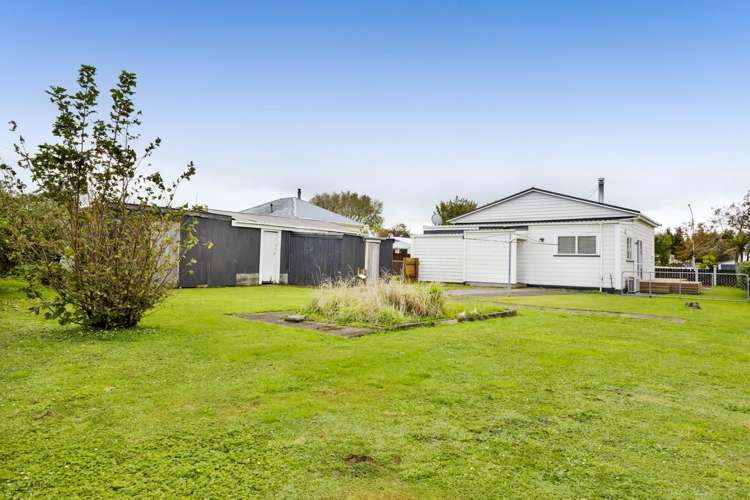 81 Fenton Street Stratford_20