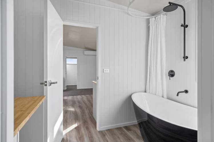 1 Tiny Home Situated Annesbrook_11