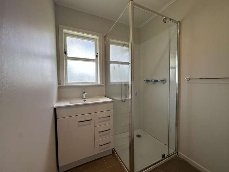 64 Kelvin Road Papakura_5