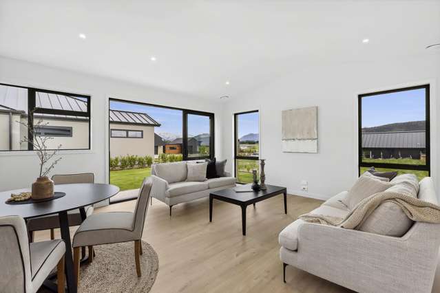 14A Marjon Drive Wanaka_3