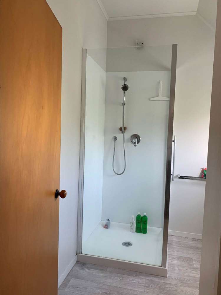 2/11 Brian Avenue Forrest Hill_8