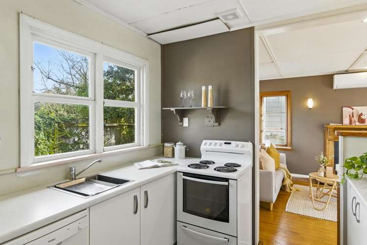 25 Weka Road Raumati Beach_10