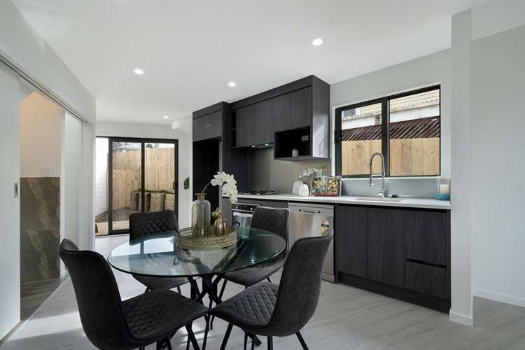 1/13 Sarona Avenue_0