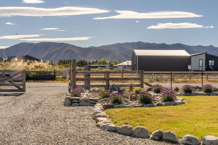 1 Tussock Crescent Twizel_29