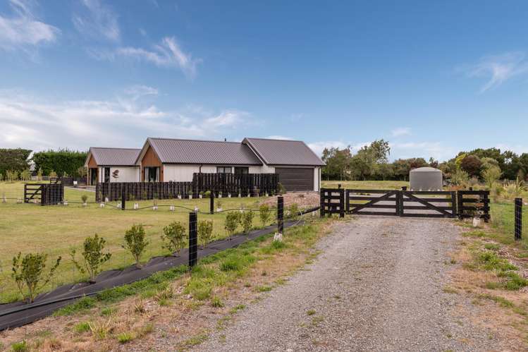 8 Walford Way Darfield_23