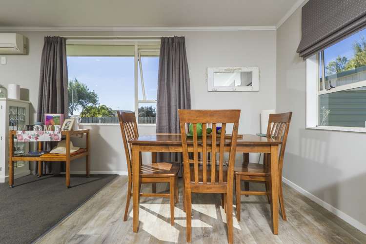 18 Albizia Place Richmond_25