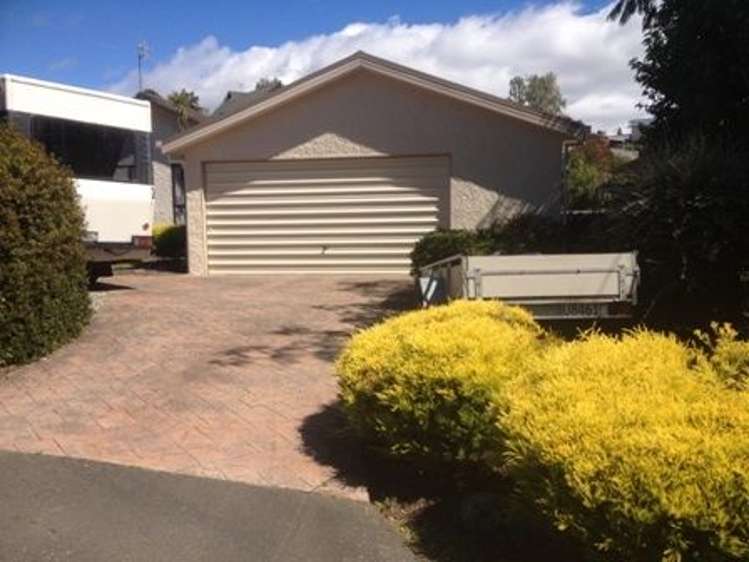 46 Churchill Avenue Richmond_9