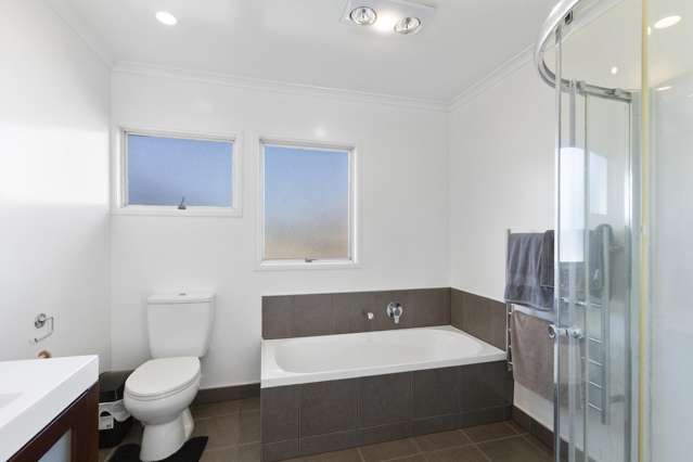 38 Beach Road Te Atatu Peninsula_3