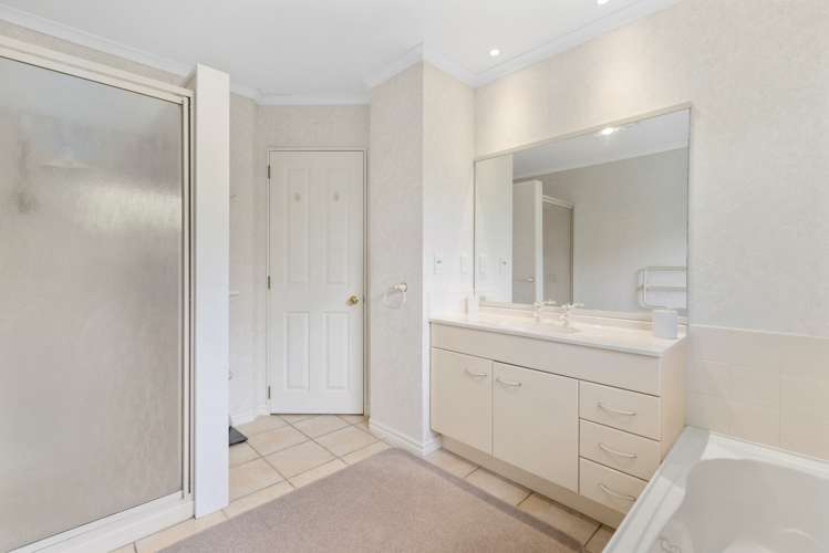 21 Beachwater Drive Papamoa_9