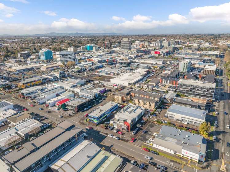 11 Vialou Street Hamilton City Central_2