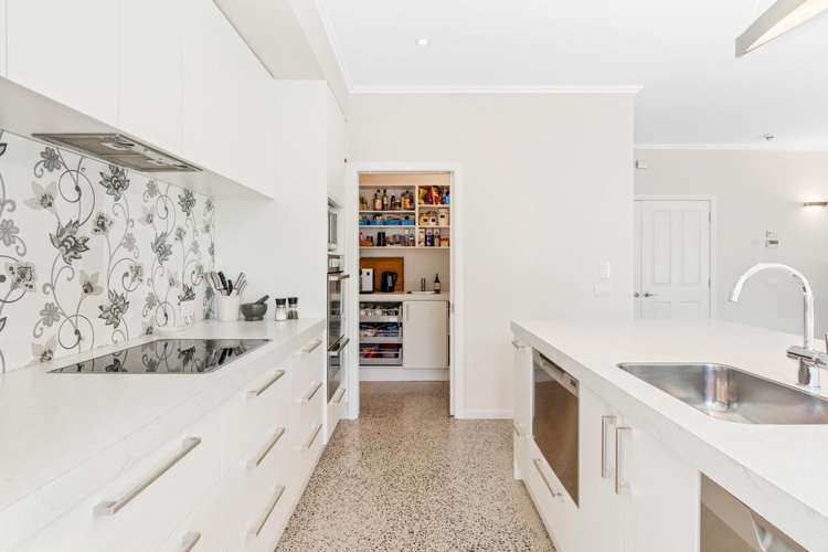 2 Railway Lane Outram_11
