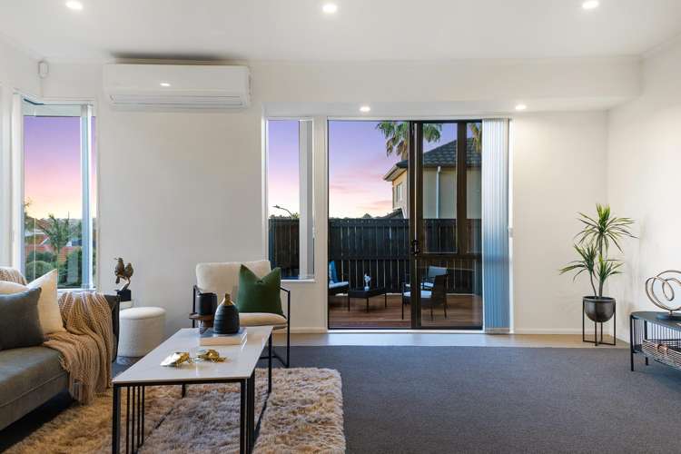 1/40 Jane Eyre Drive Somerville_3