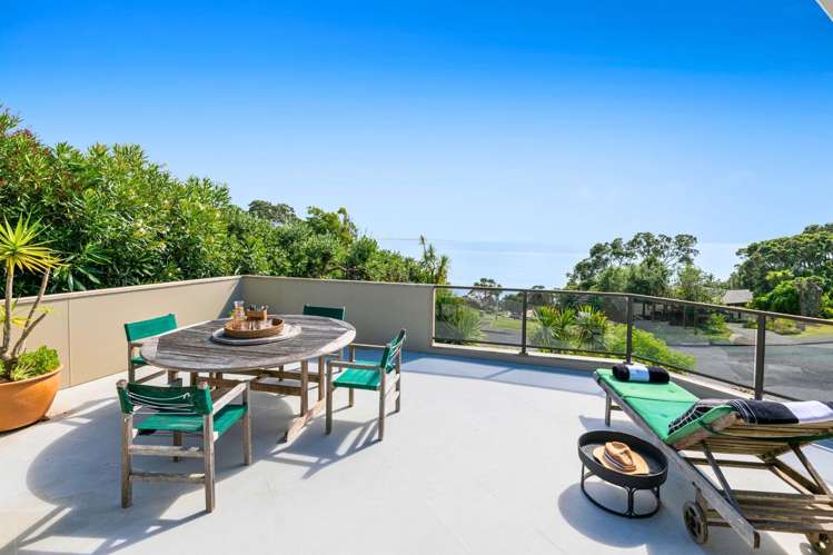 10 Chelverton Terrace Red Beach_11