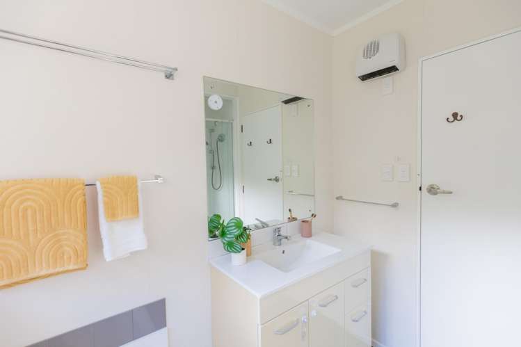 15 Somes Crescent Newlands_12