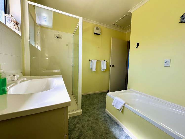 30 Tarata Street Kaka Point_19