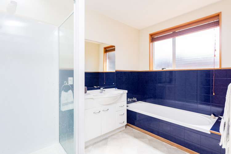 24 Roydon Drive Templeton_15