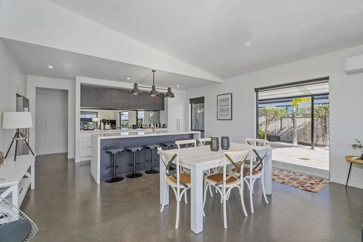 12 Lynette Place Pauanui_10