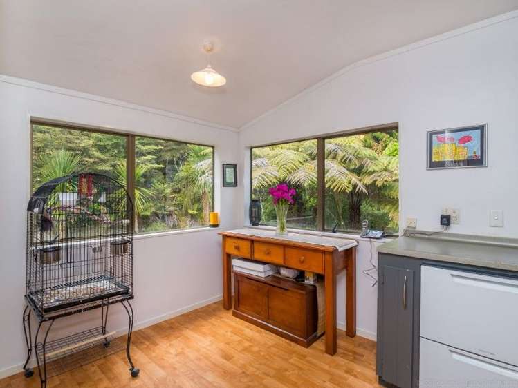 7c Tiniroa Grove Silverstream_10