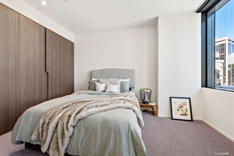 806/10 Commerce Street City Centre_9