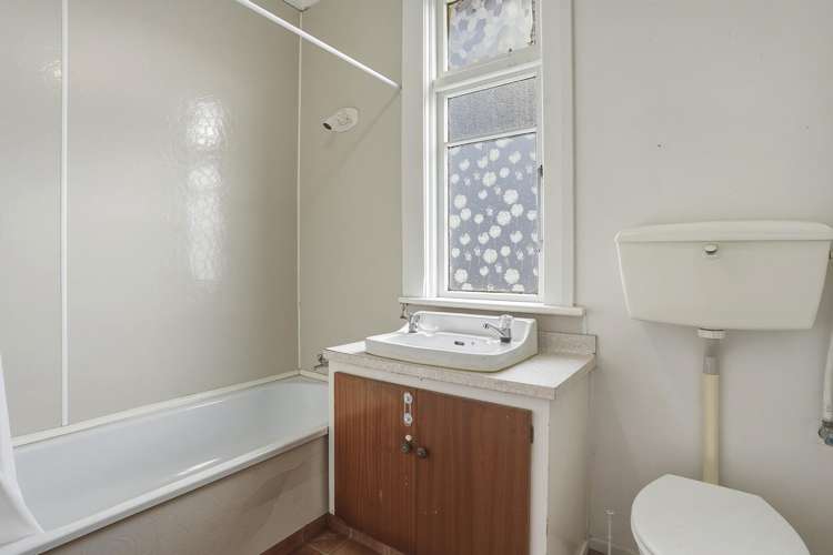 27 Sidey Street Calton Hill_15