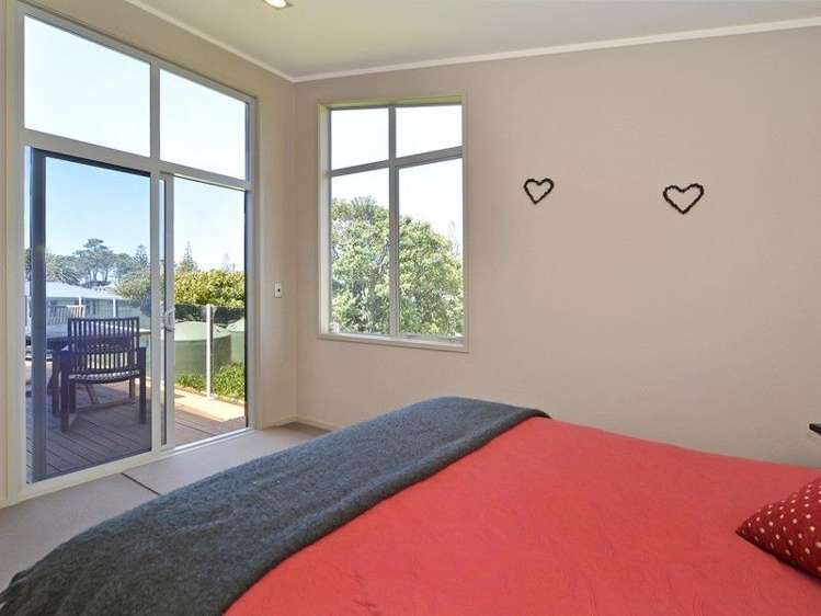 5 Pinedale Crescent Riversdale Beach_14