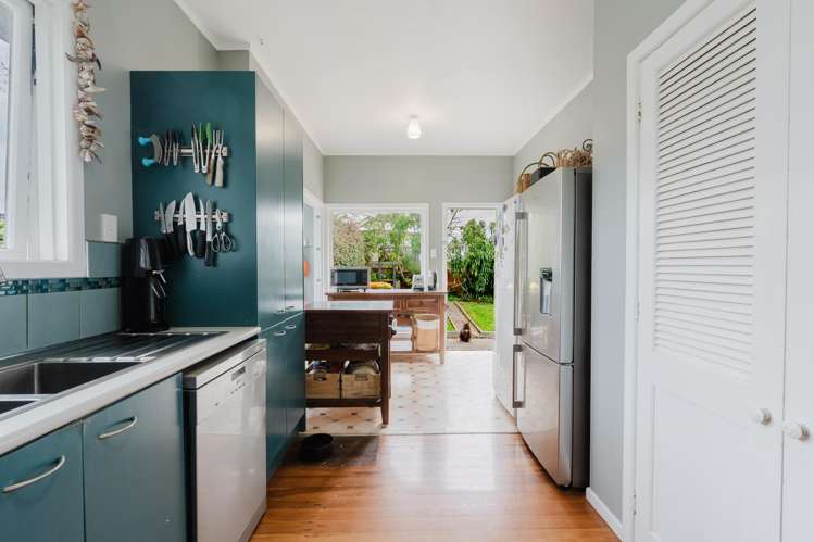 114 Tuhikaramea Road Dinsdale_18