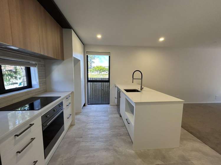 1/894 Colombo Street 1419_1