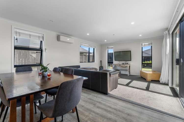 433 Warburton Crescent_1