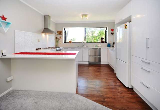 4 Melia Grove Goodwood Heights_2