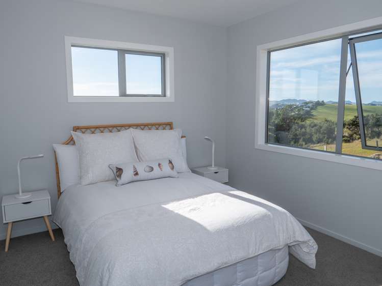 3 Sunrise Place Cable Bay_17