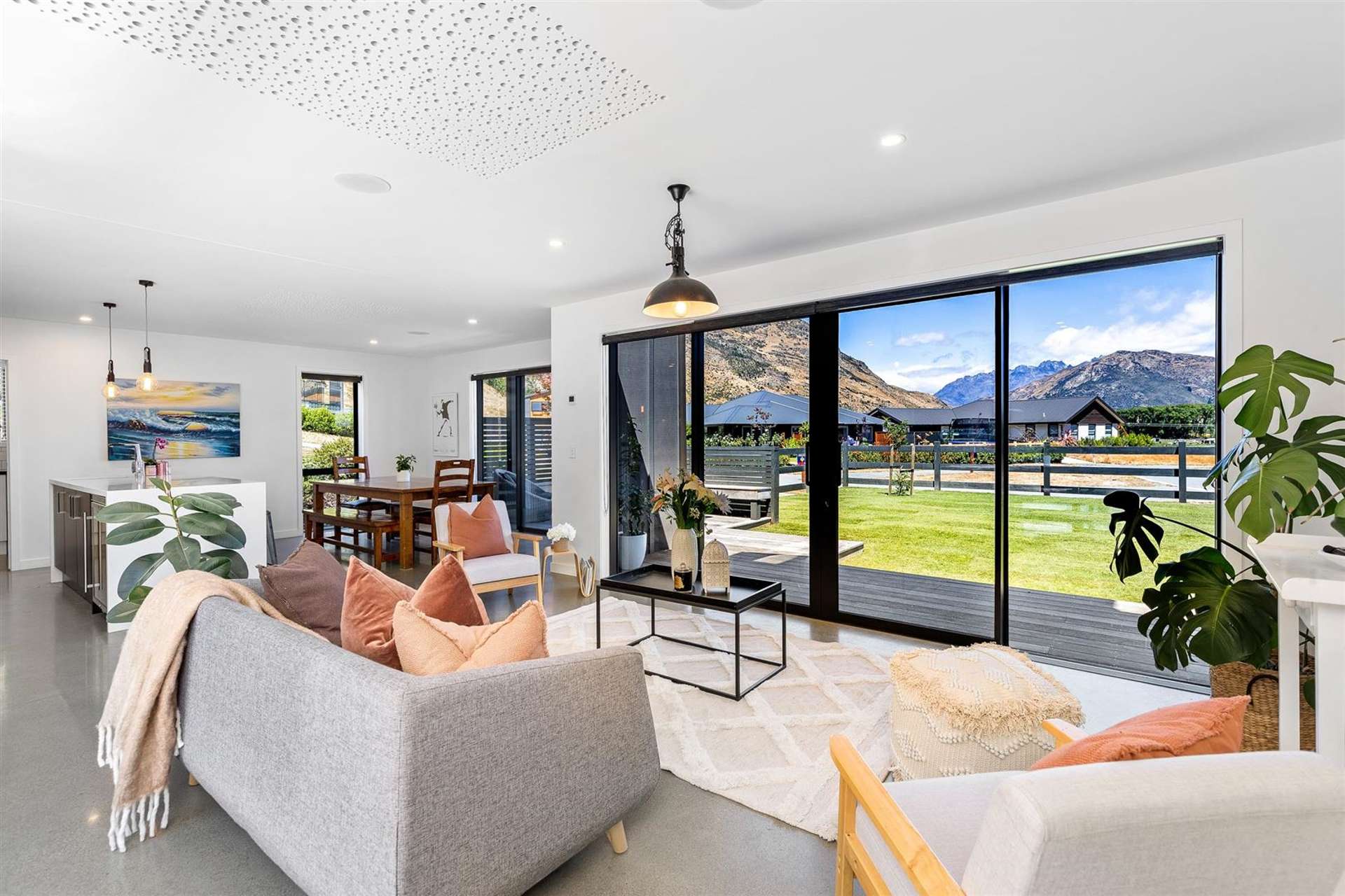 19 Sandford Terrace Lower Shotover_0