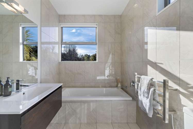 538 Peninsula Road Kelvin Heights_27