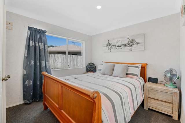 3/2 Doment Crescent Orewa_3