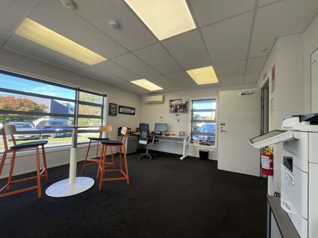 8/15 Sir Gil Simpson Drive Burnside_1