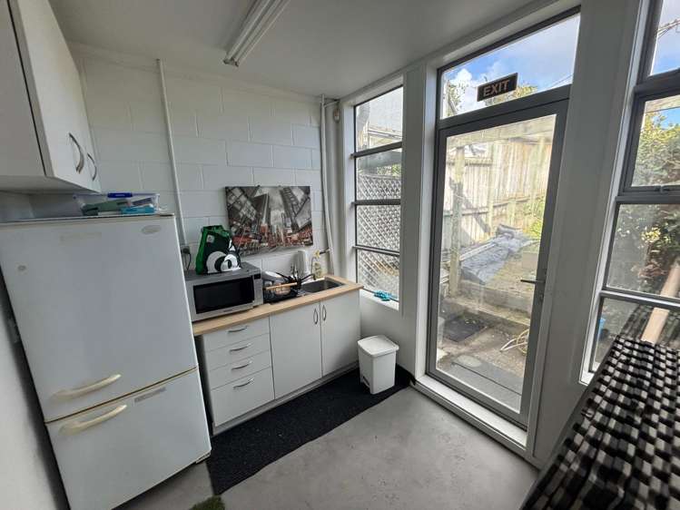 A/45 Woodside Avenue Northcote_4