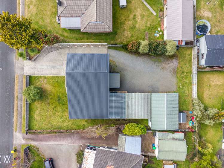 6 Roger street Pukehangi_24