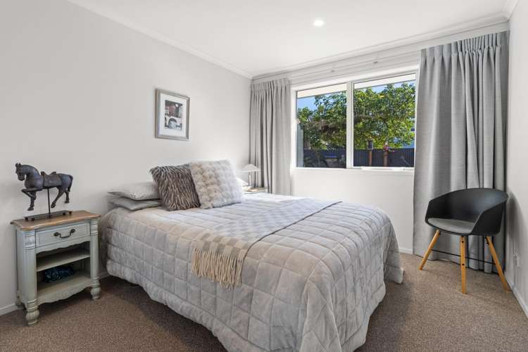 8 Webster Street Westown_14