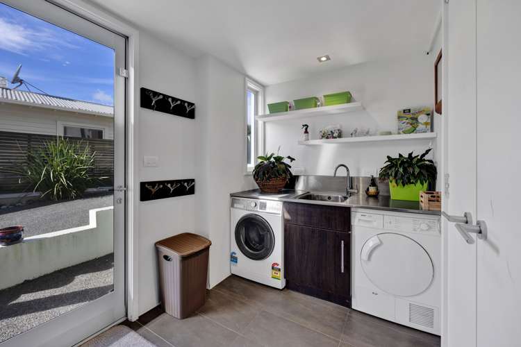 90b Buller Street New Plymouth Central_27