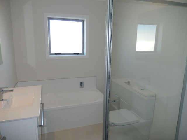 2 Ridgedale Crescent 2743_4