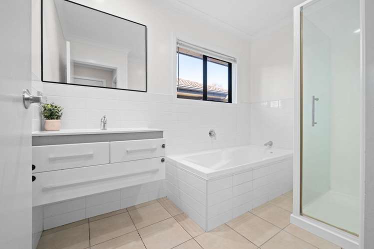 36 Barrington Drive Huntington_13