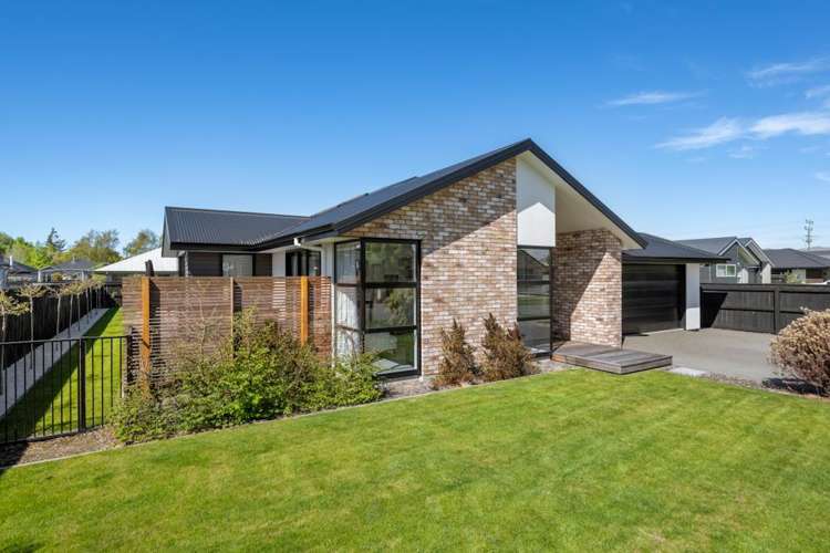 10 Rose Manor Drive_5
