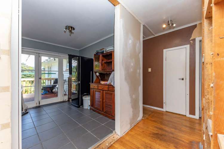 54 Woodfern Crescent Titirangi_10