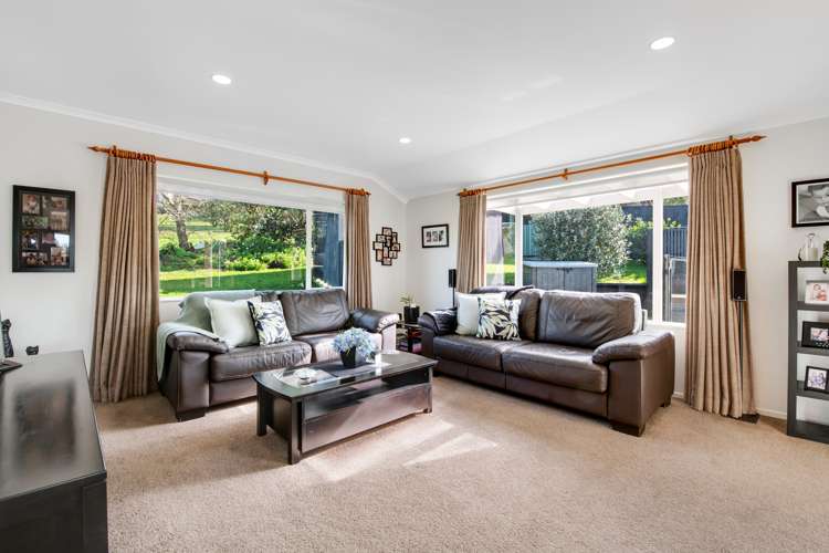 14 Astor Place Orewa_21