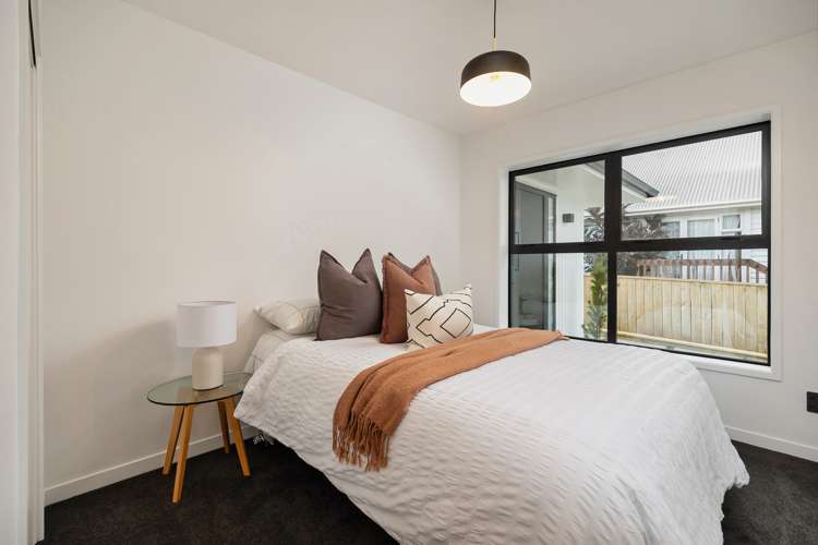 2/6 Vinter Terrace Mount Albert_13